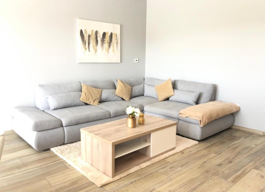 Loft Evasion , Parking Gratuit , 5 Min Auxerre Apartment Moneteau Ngoại thất bức ảnh