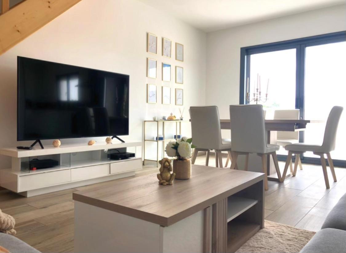 Loft Evasion , Parking Gratuit , 5 Min Auxerre Apartment Moneteau Ngoại thất bức ảnh